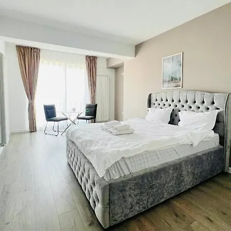 Coresi 1 Apartment *